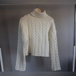 Vestique Ivory Cable Knit Turtleneck Sweater Size M Women’s